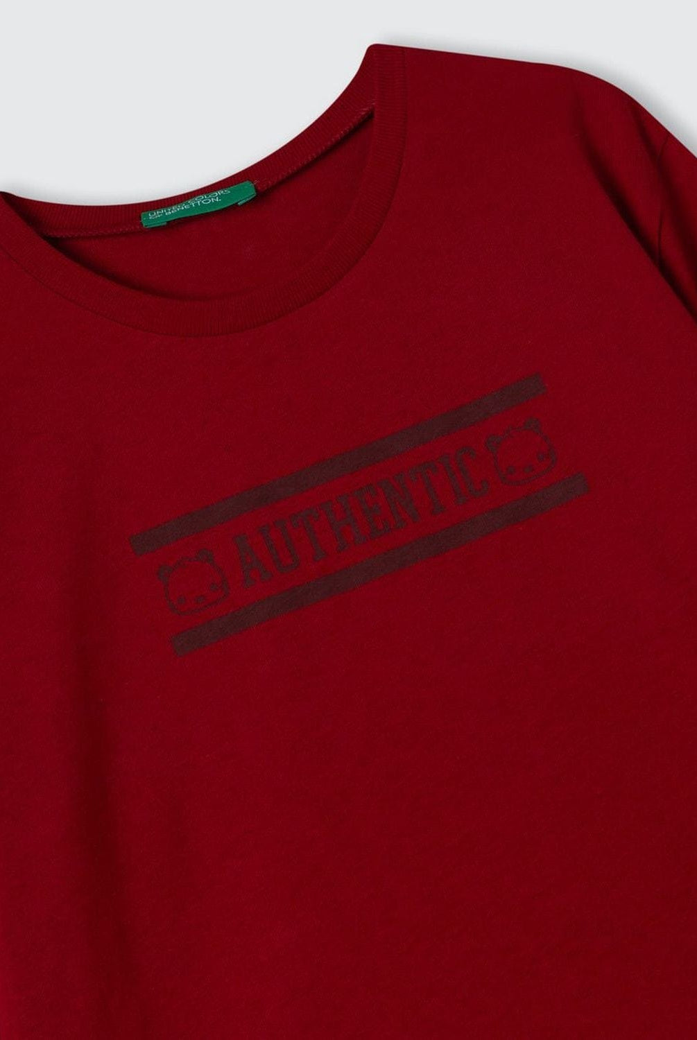 يونايتد كولورز اوف بينيتون تيشيرت بطباعة شعار أطفالي بكم طويل