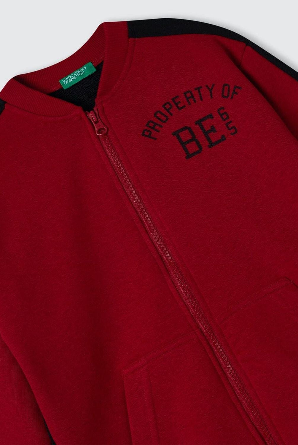 يونايتد كولورز اوف بينيتون سويت شيرت بسحاب وطباعة شعار أطفالي