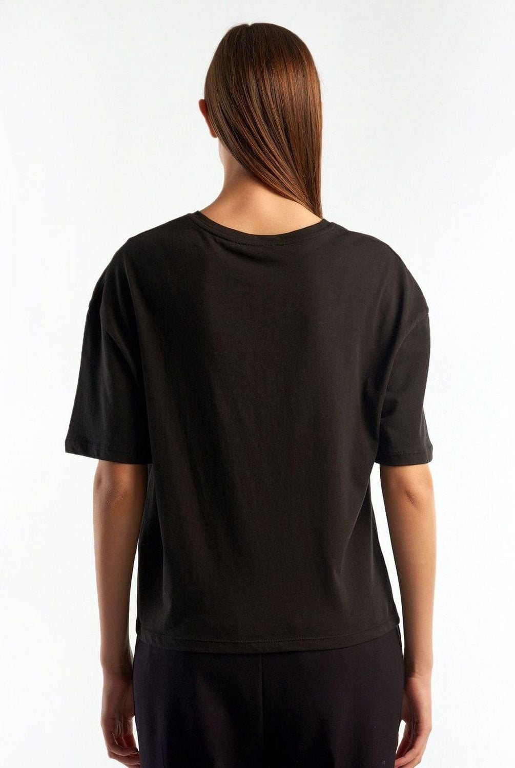 يونايتد كولورز اوف بينيتون تيشيرت نسائي أبيض مزين بترتر