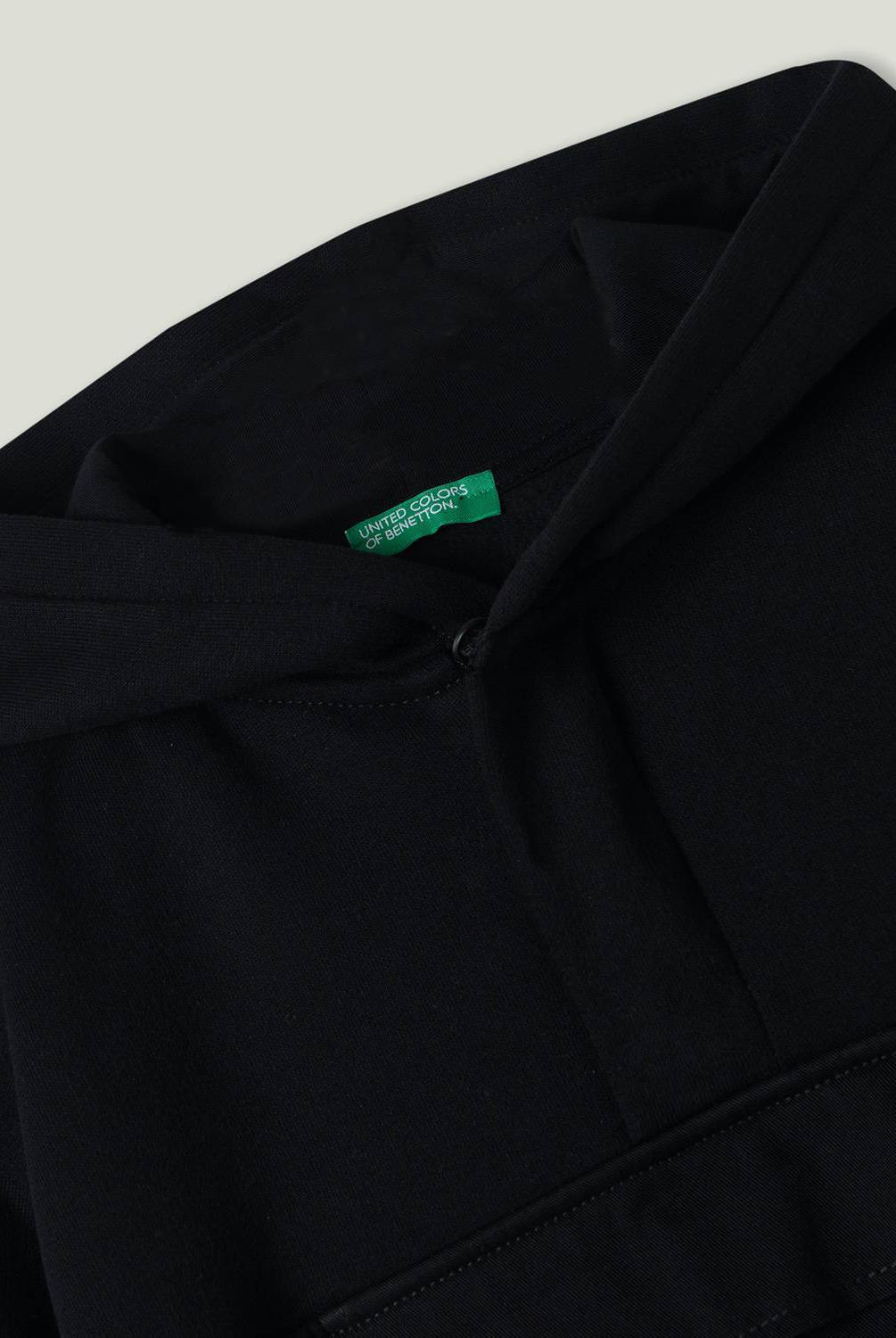 يونايتد كولورز اوف بينيتون سويت شيرت بجيب أمامي مربع كم طويل ولادي