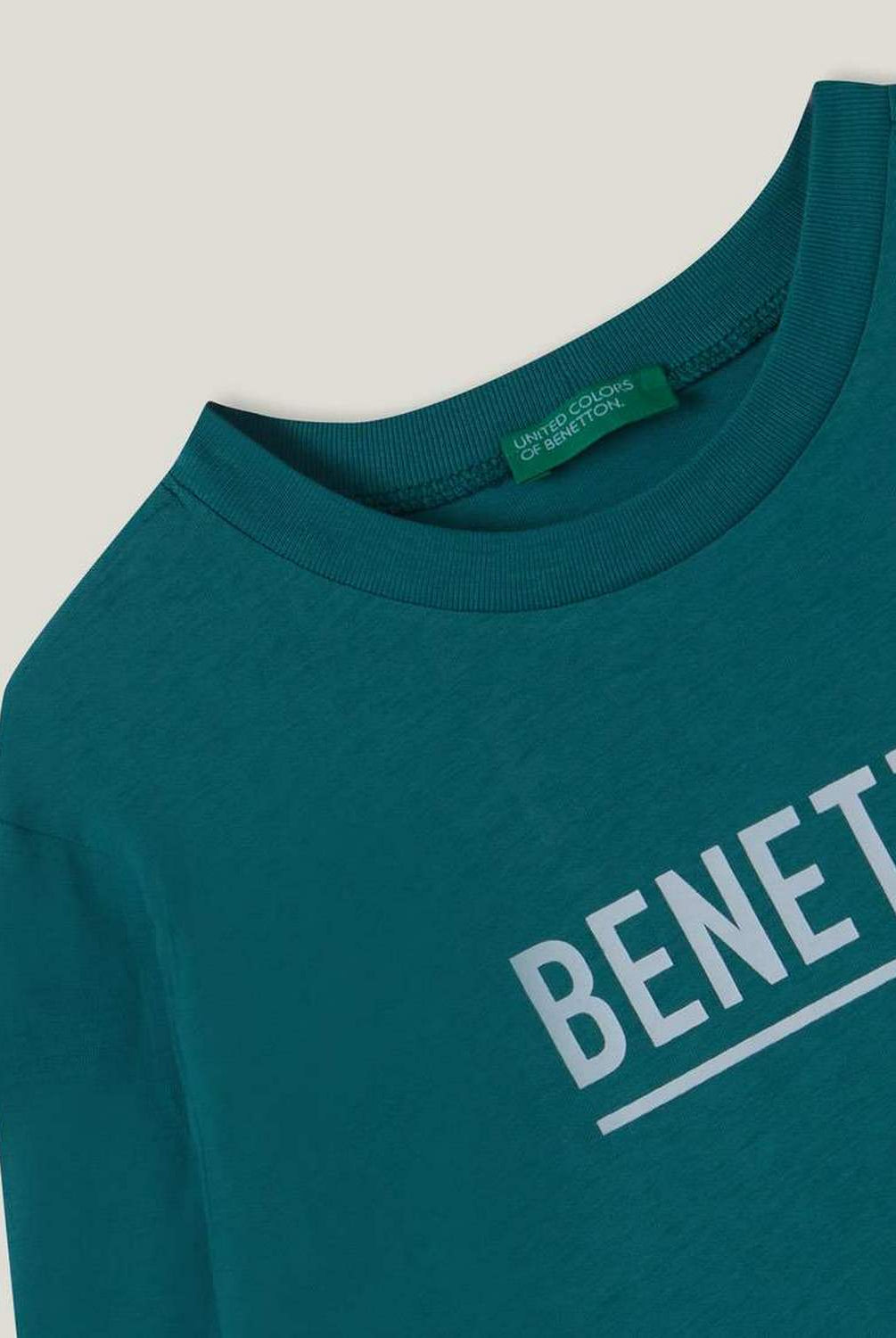 يونايتد كولورز اوف بينيتون تيشيرت بأكمام طويلة مع شعار أطفالي