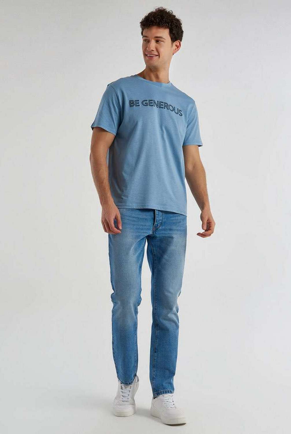 يونايتد كولورز اوف بينيتون تيشيرت رجالي بطبعة على الصدر "BE"