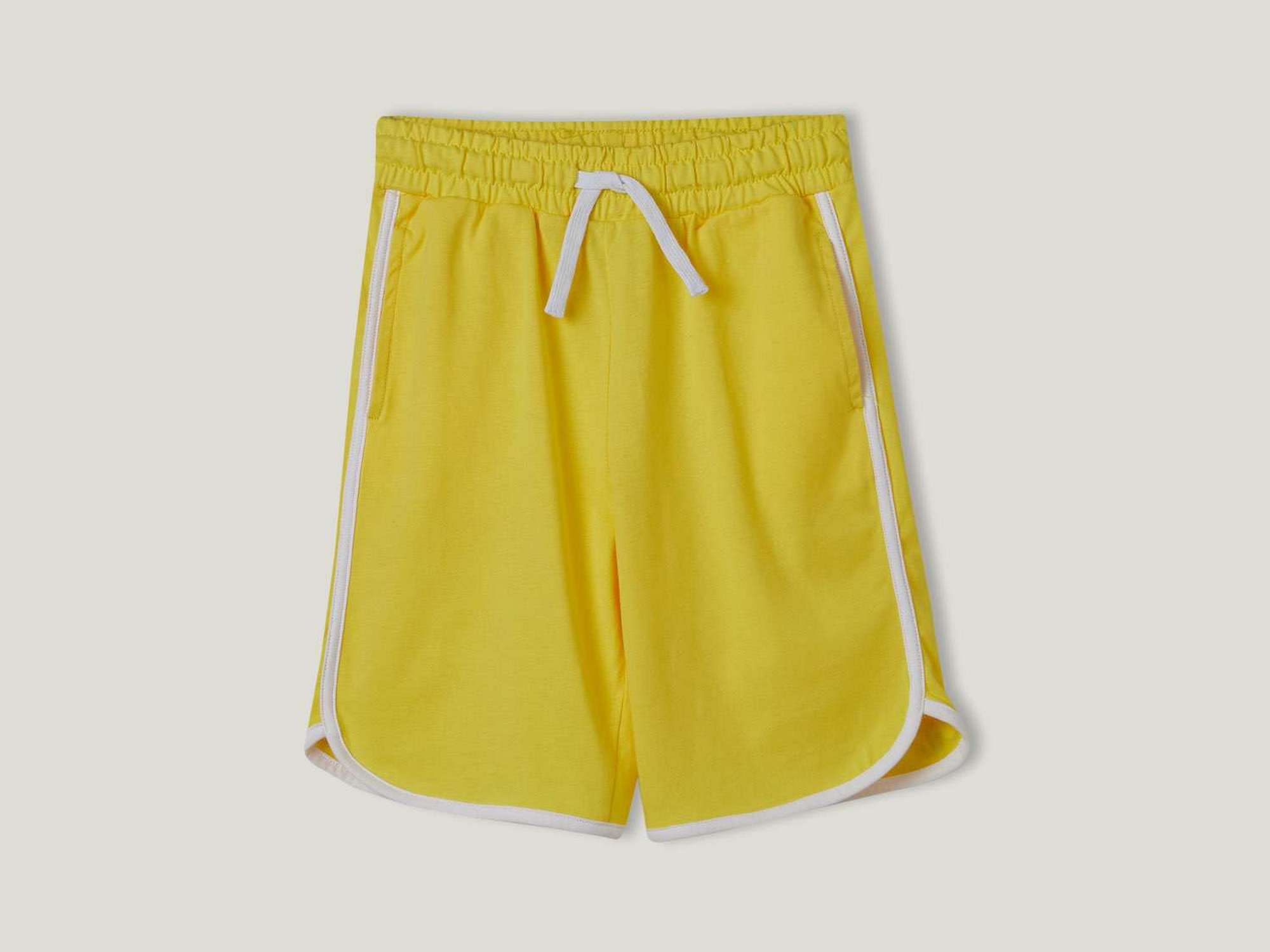 يونايتد كولورز اوف بينيتون شورت كرة السلة مع رباط أطفالي