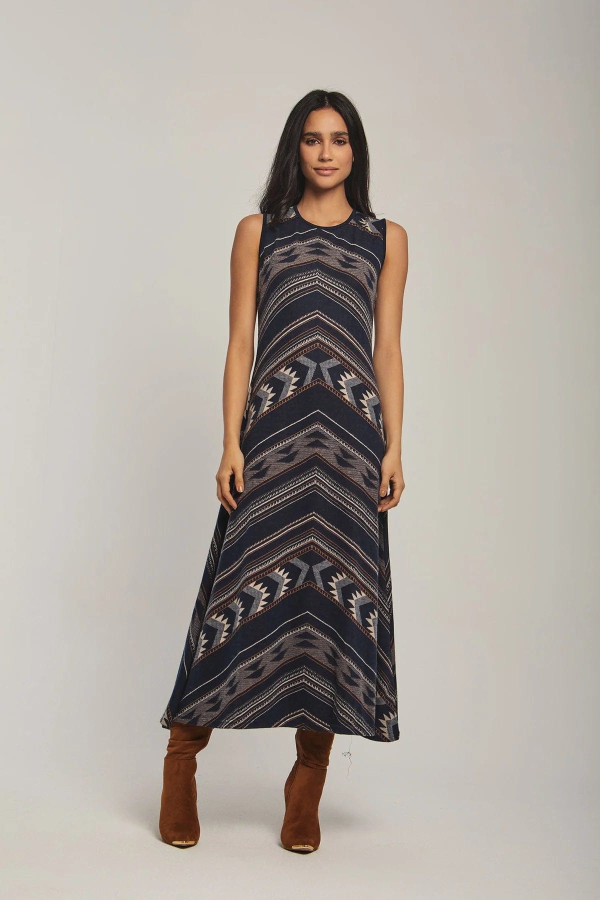 داليدرس فستان نسائي ميدي بدون أكمام أسود سحلبي