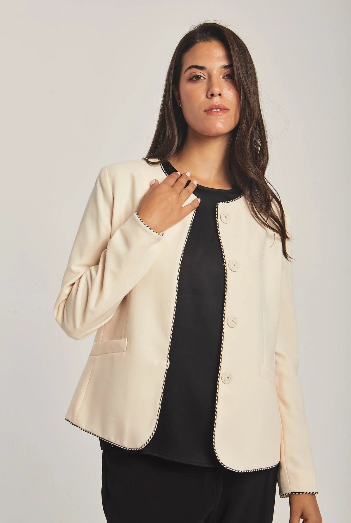 داليدرس سترة نسائية رسمية سادة لؤلؤ عاجي