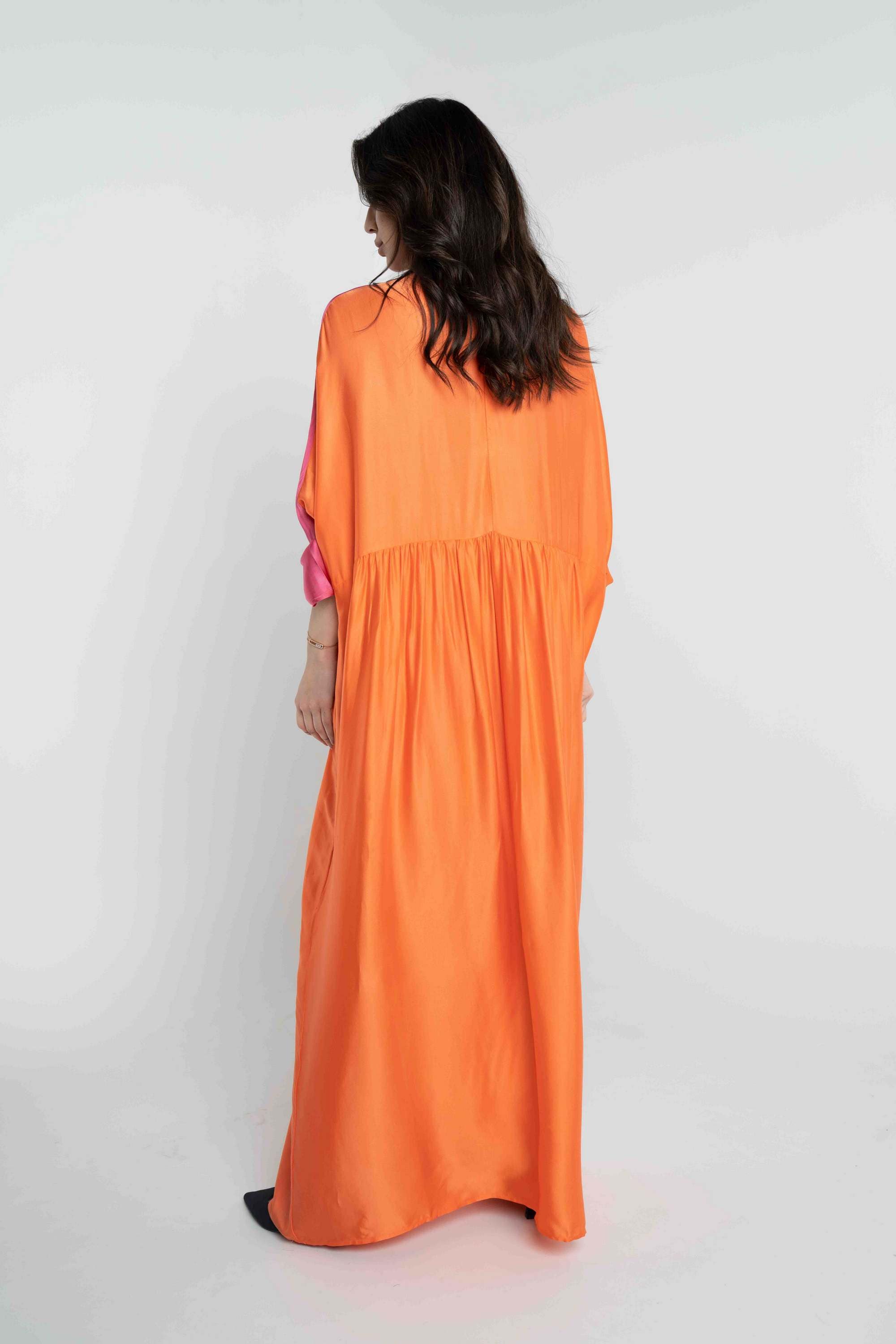 داليدرس قفطان سادة كم طويل برقبة نسائي