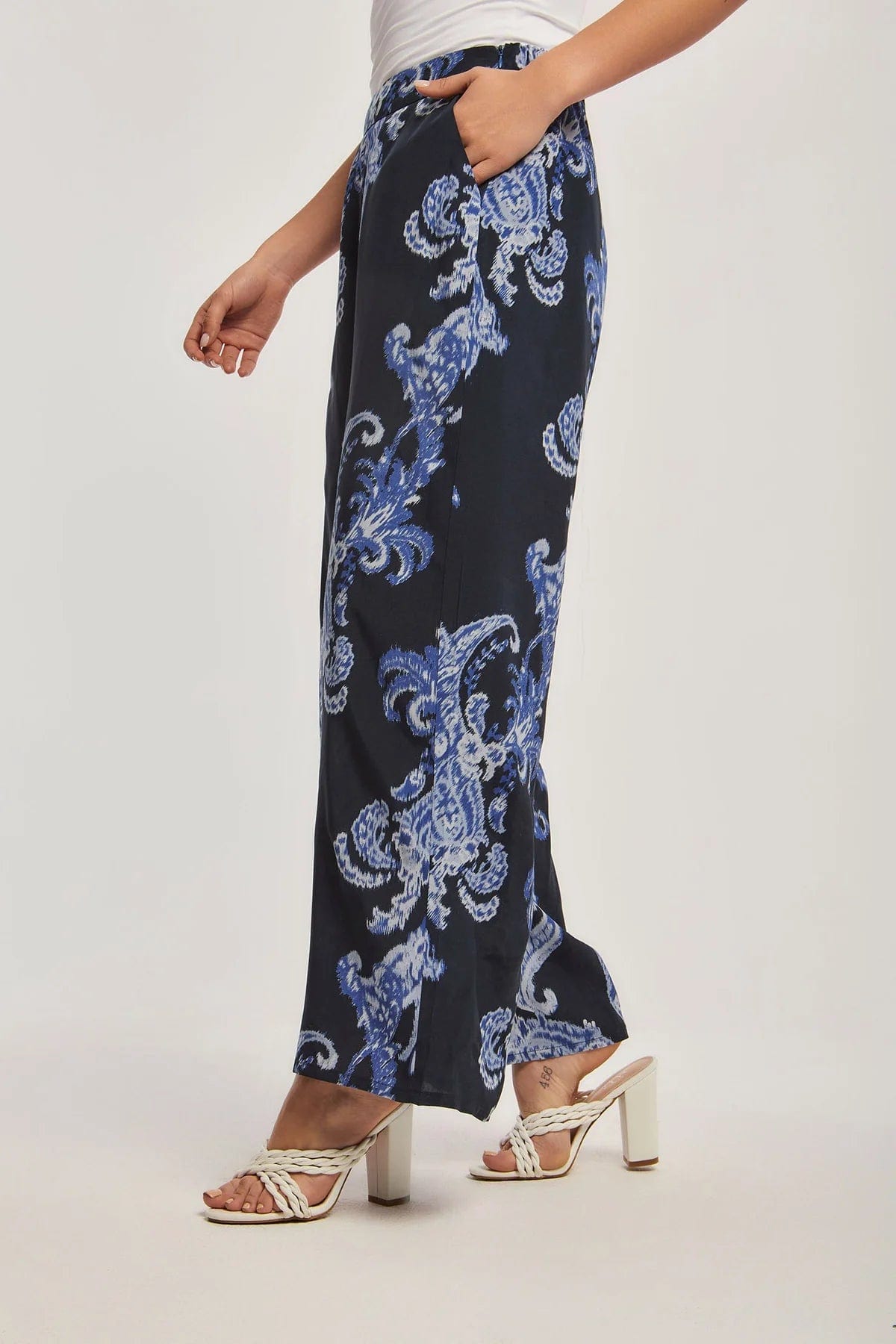 داليدرس بنطلون واسع منقوش نسائي أزرق نيلي