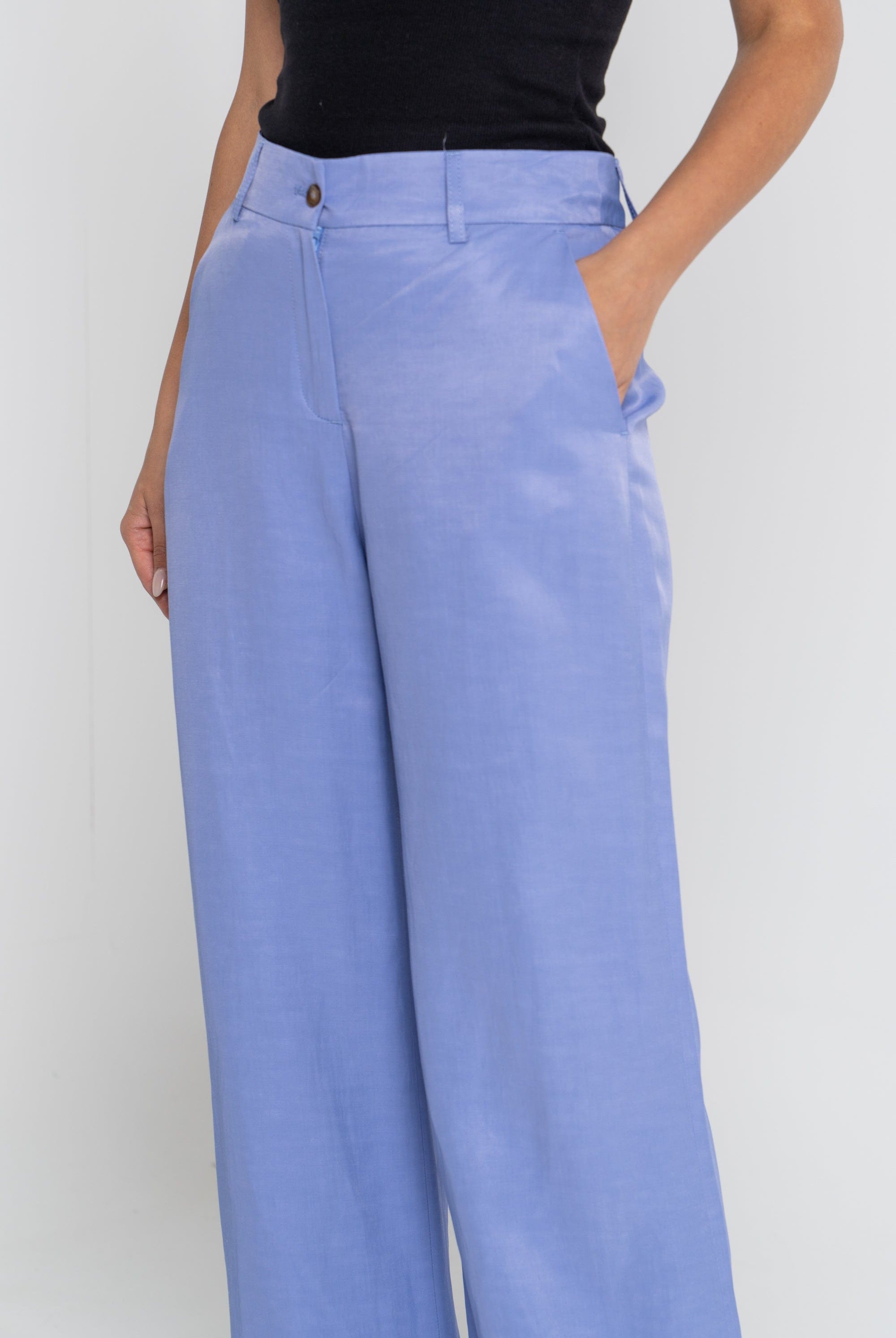 داليدرس بنطلون نسائي واسع سادة بزرار أمامي