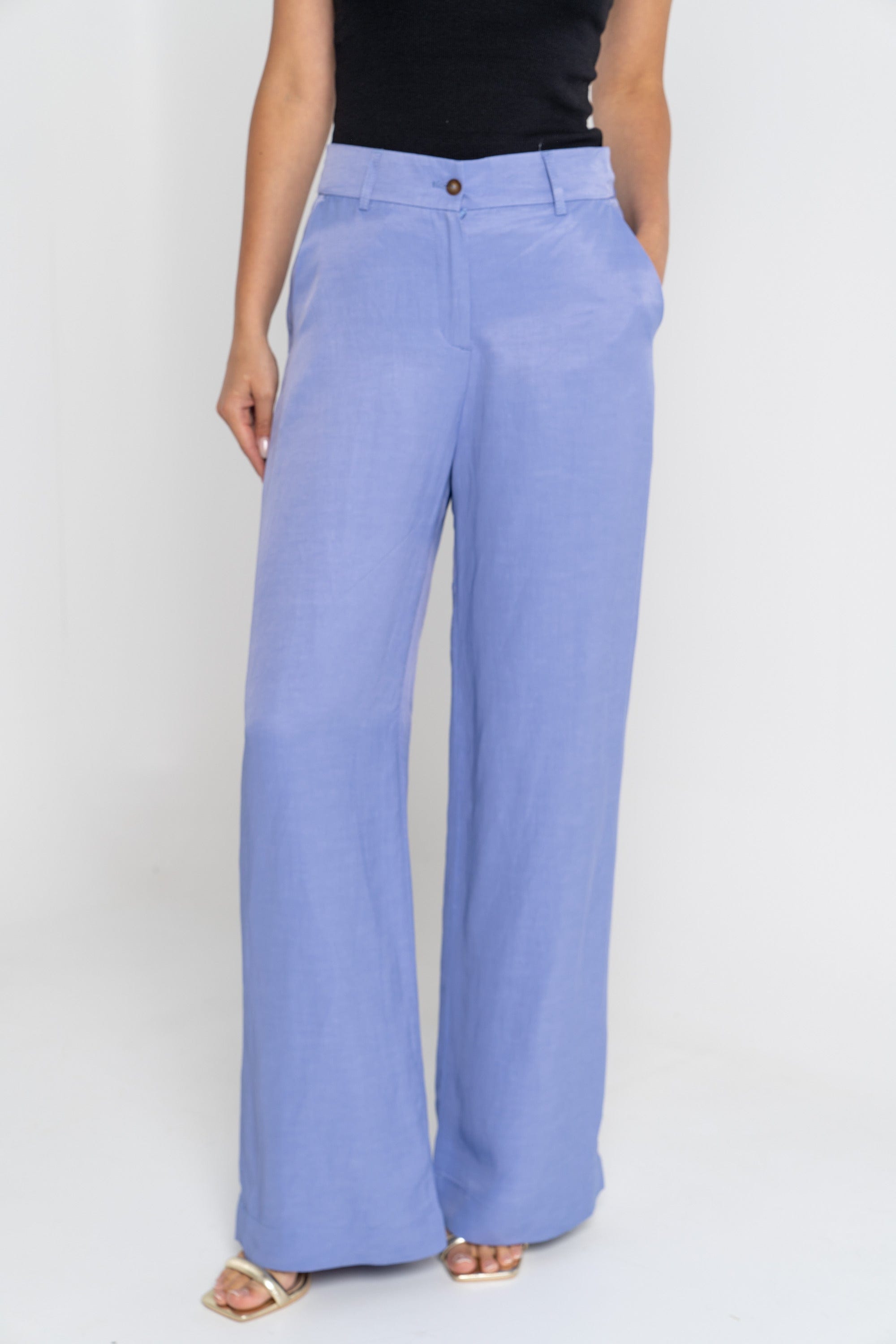 داليدرس بنطلون نسائي واسع سادة بزرار أمامي