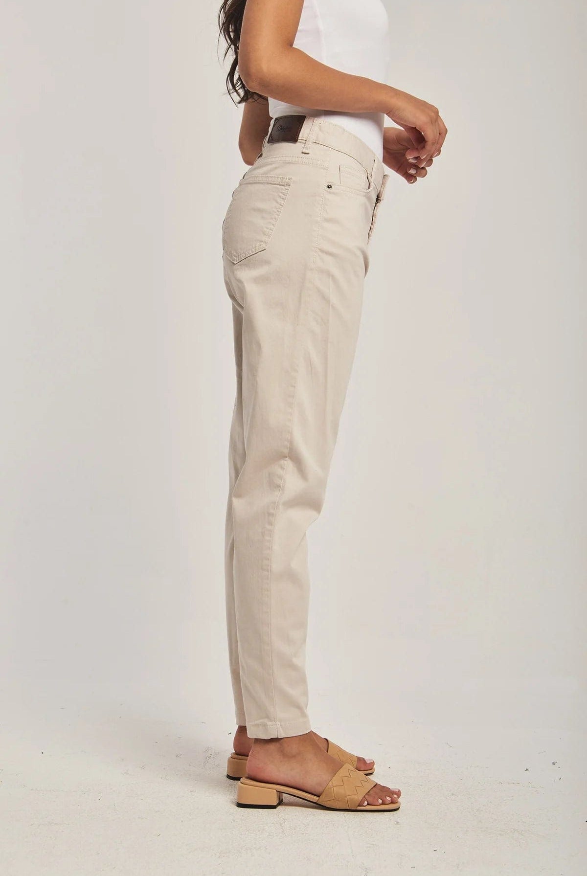 داليدرس بنطال نسائي تشينو سادة زيتوني