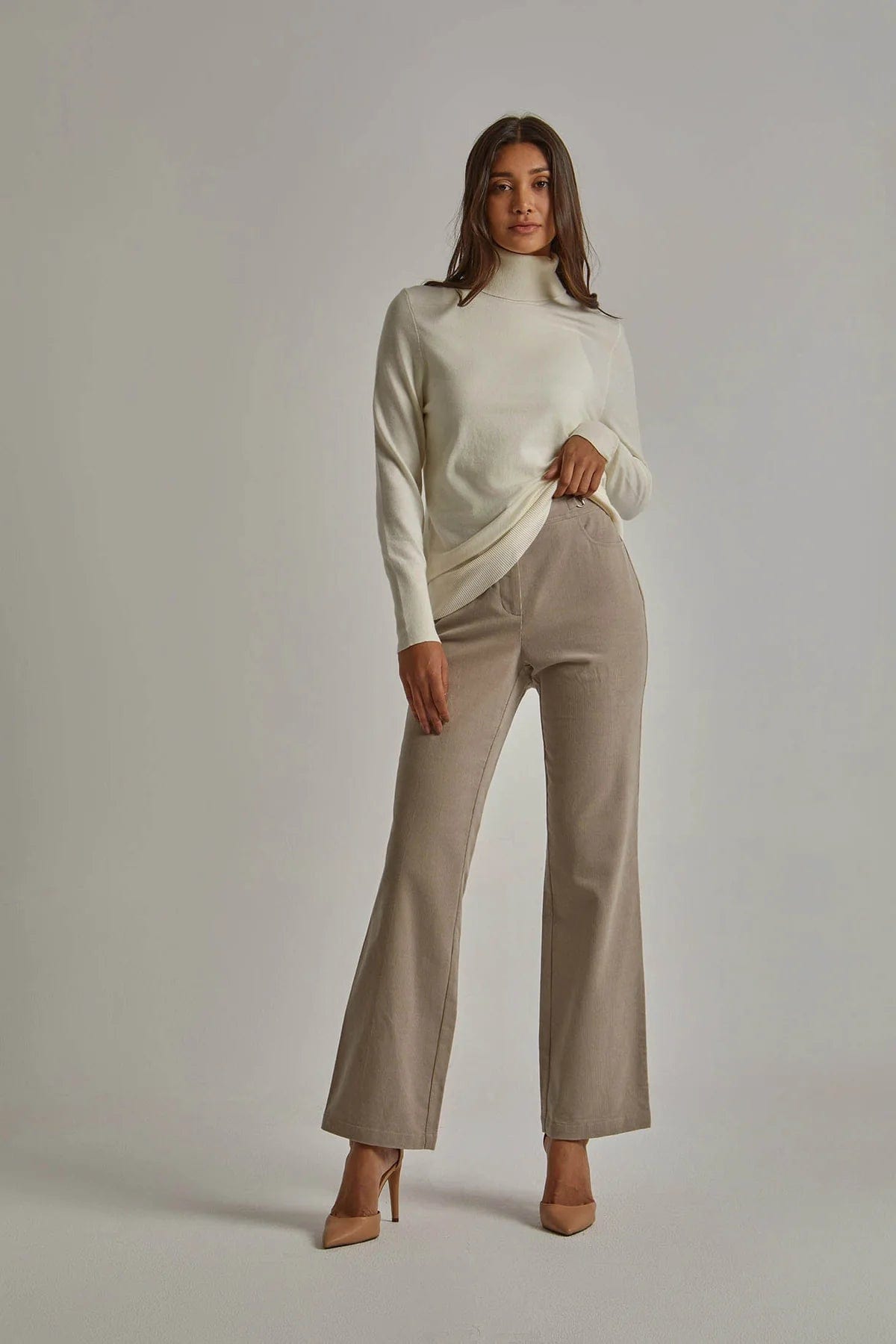 داليدرس بنطلون سادة بجيوب طويل نسائي بني رمادي