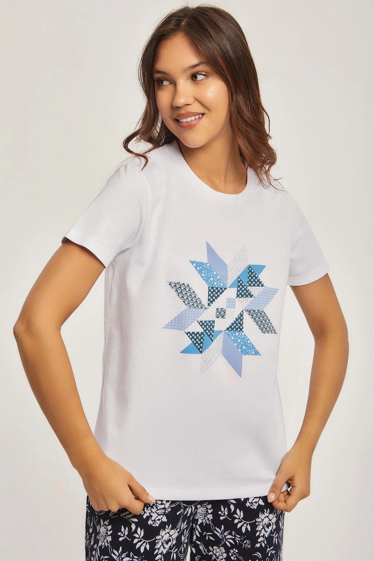 داليدرس بيجامة نسائي قطعتين بنطلون مشجر وتيشيرت نص كم أزرق داكن