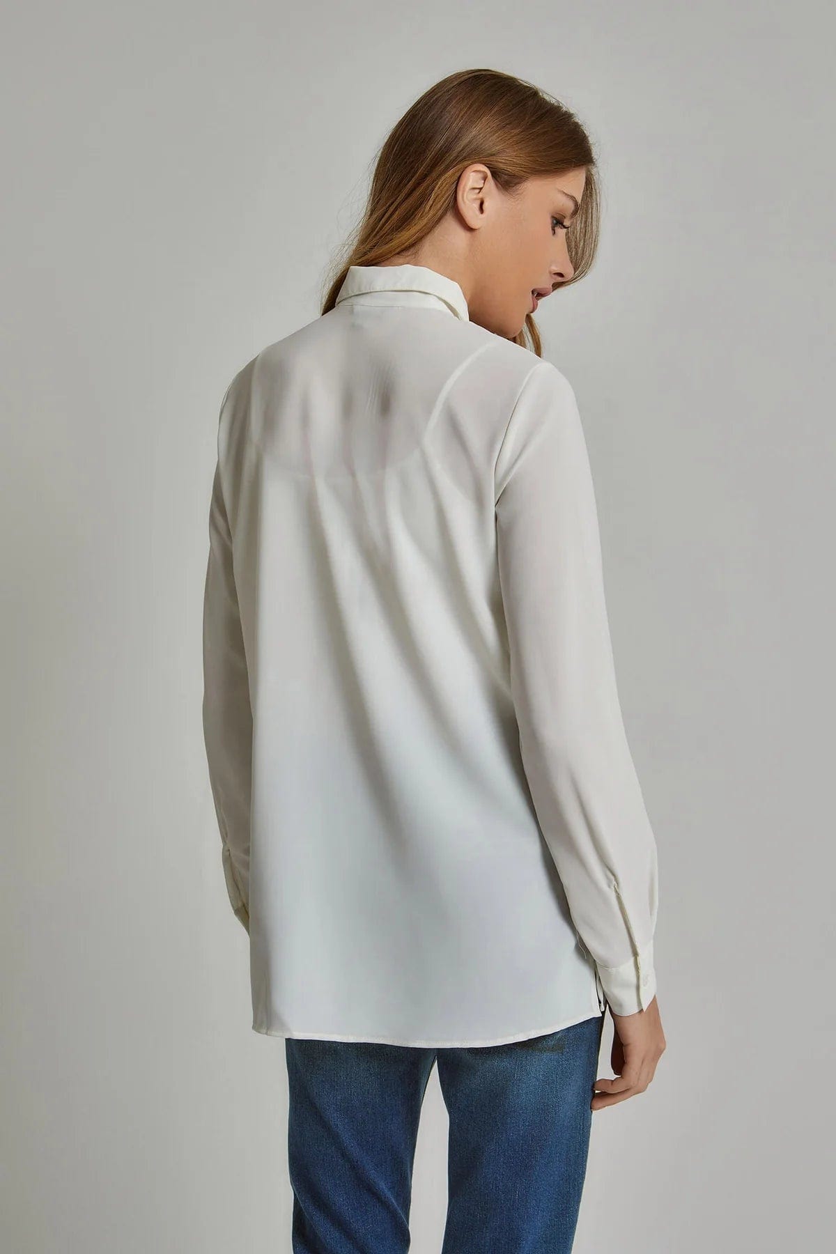 داليدرس بلوزة نسائية سادة بأكمام طويلة