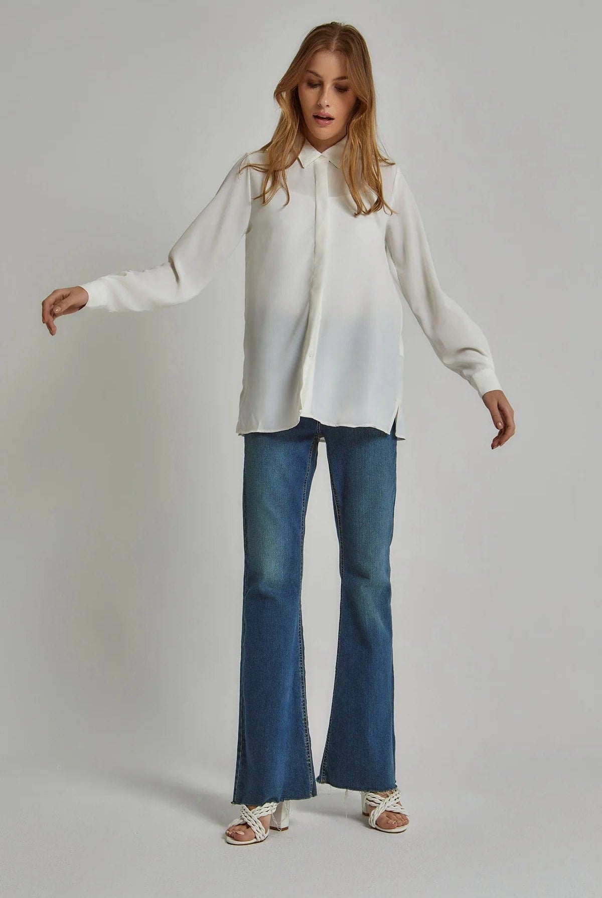 داليدرس بلوزة نسائية سادة بأكمام طويلة