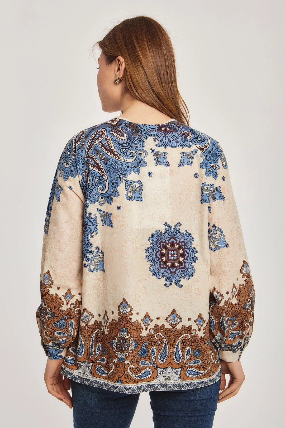 داليدرس بلوزة نسائية بأكمام طويلة منقوشة متعدد الألوان