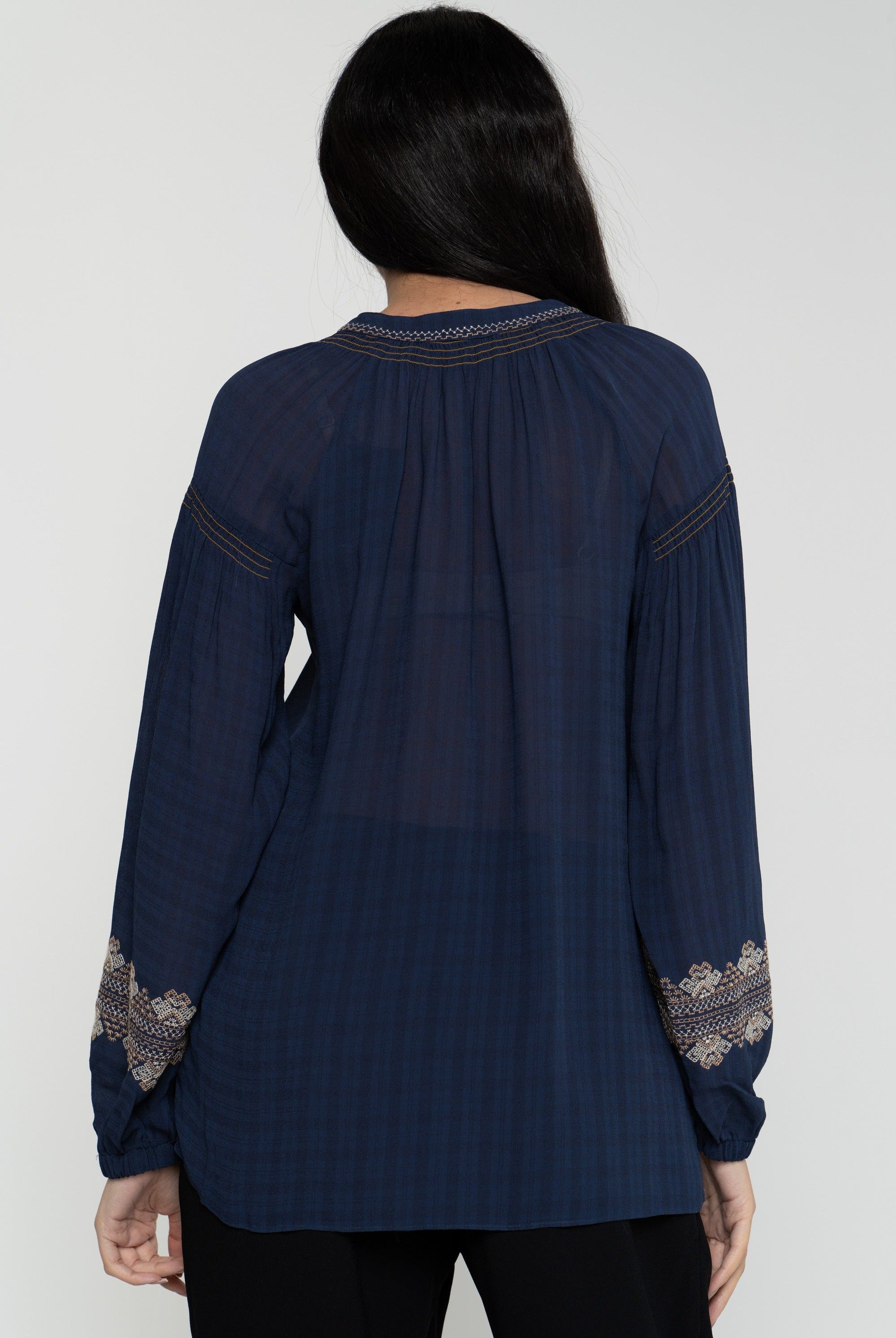 داليدرس بلوزة مطرزة نسائية