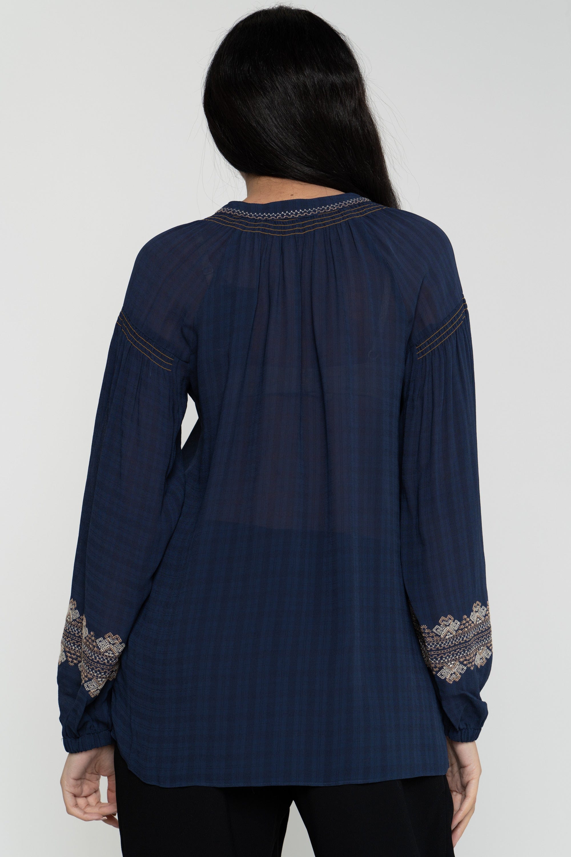 داليدرس بلوزة مطرزة نسائية