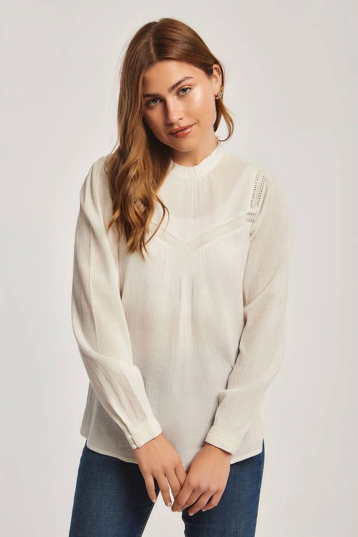 داليدرس بلوزة نسائية بأكمام طويلة سادة أوف وايت