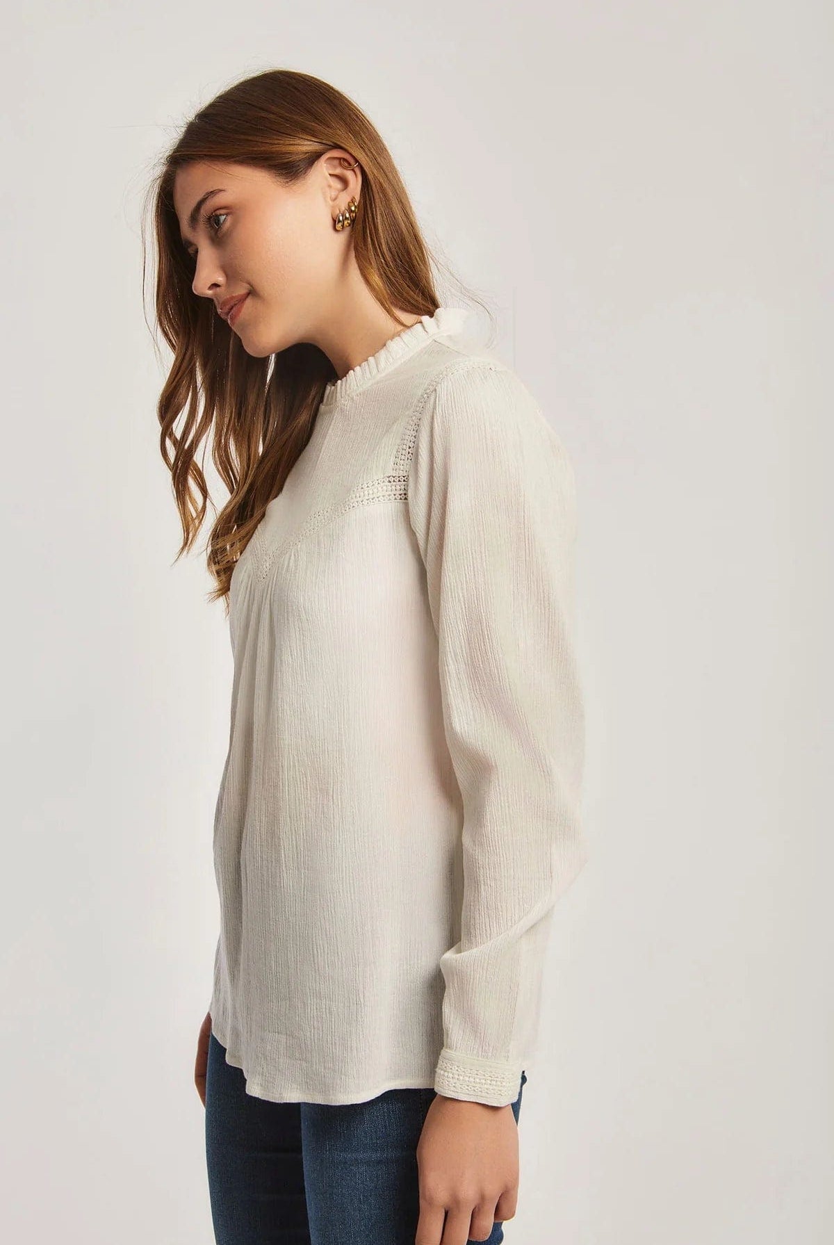 داليدرس بلوزة نسائية بأكمام طويلة سادة أوف وايت