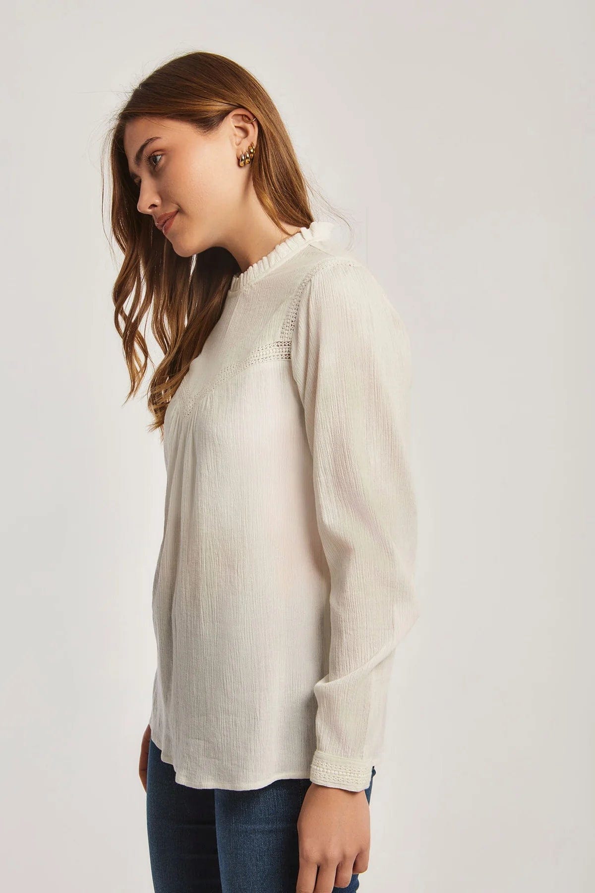 داليدرس بلوزة نسائية بأكمام طويلة سادة أوف وايت