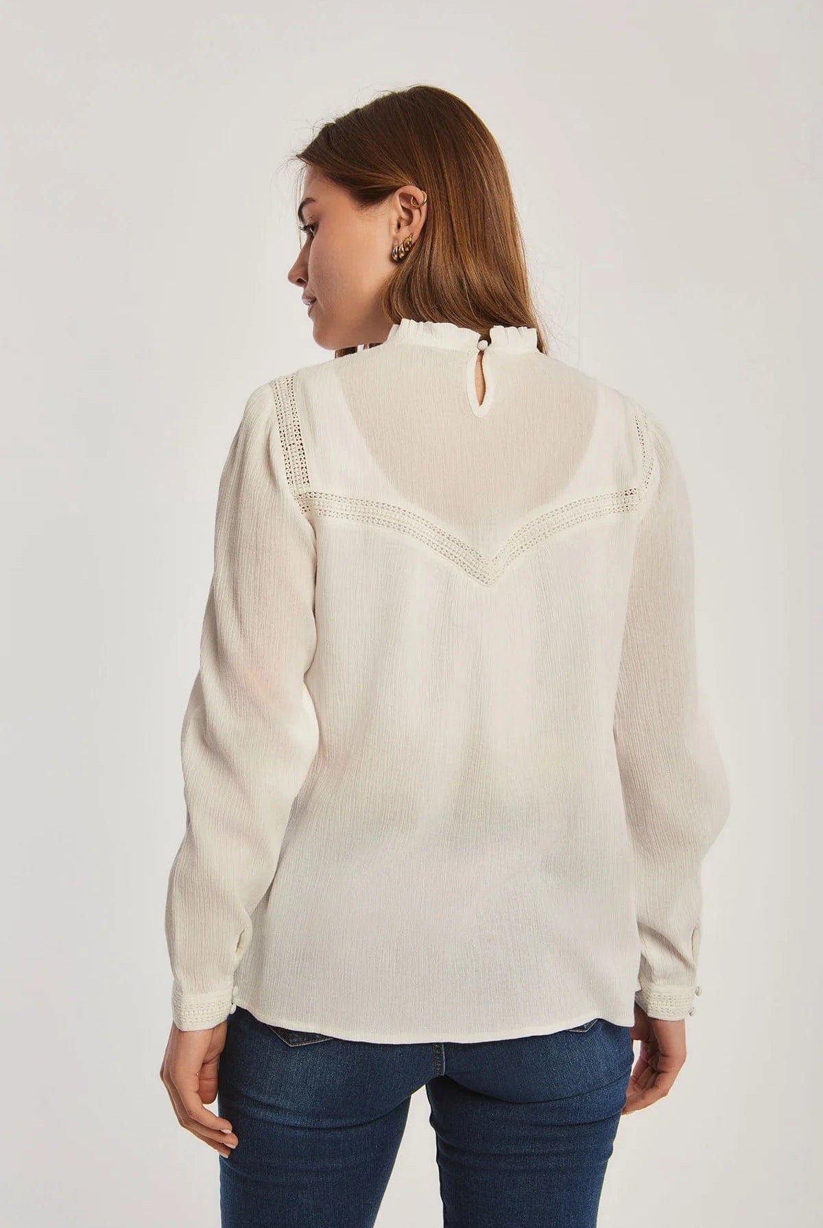 داليدرس بلوزة نسائية بأكمام طويلة سادة أوف وايت