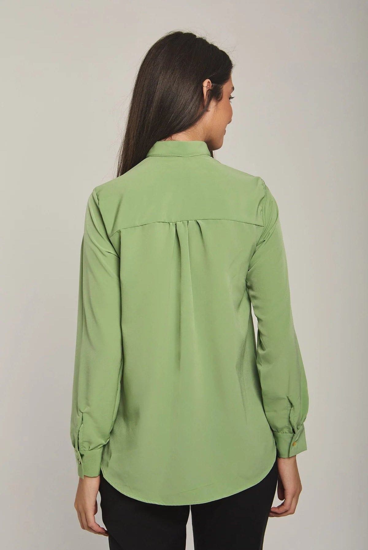 داليدرس بلوزة نسائية سادة بربطة عنق