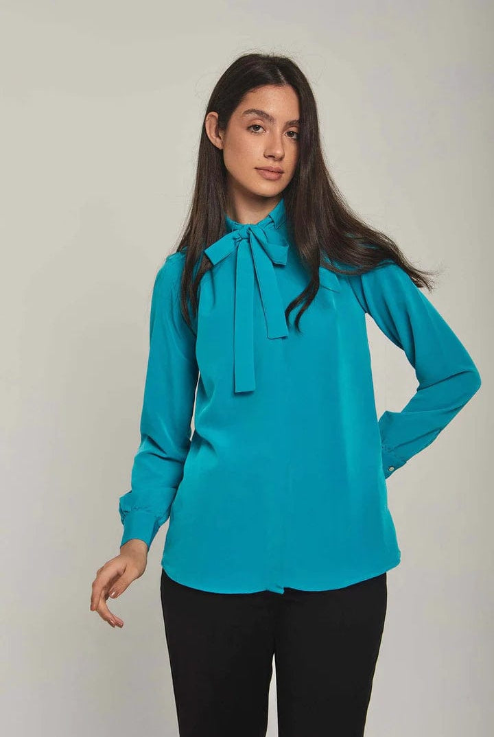 داليدرس بلوزة نسائية سادة بربطة عنق