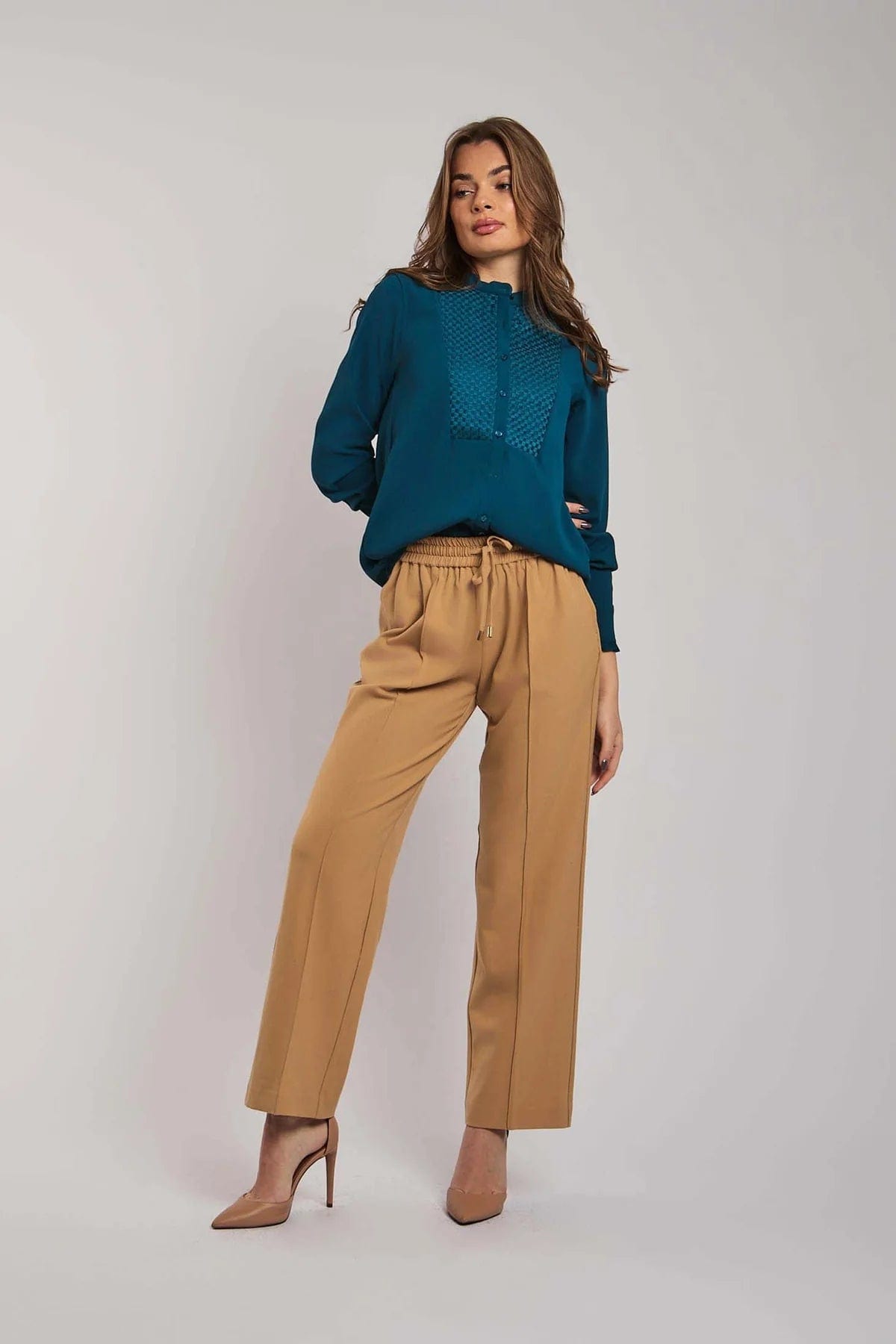 داليدرس بلوزة نسائية كلاسيك بأزرار أمامية كم طويل