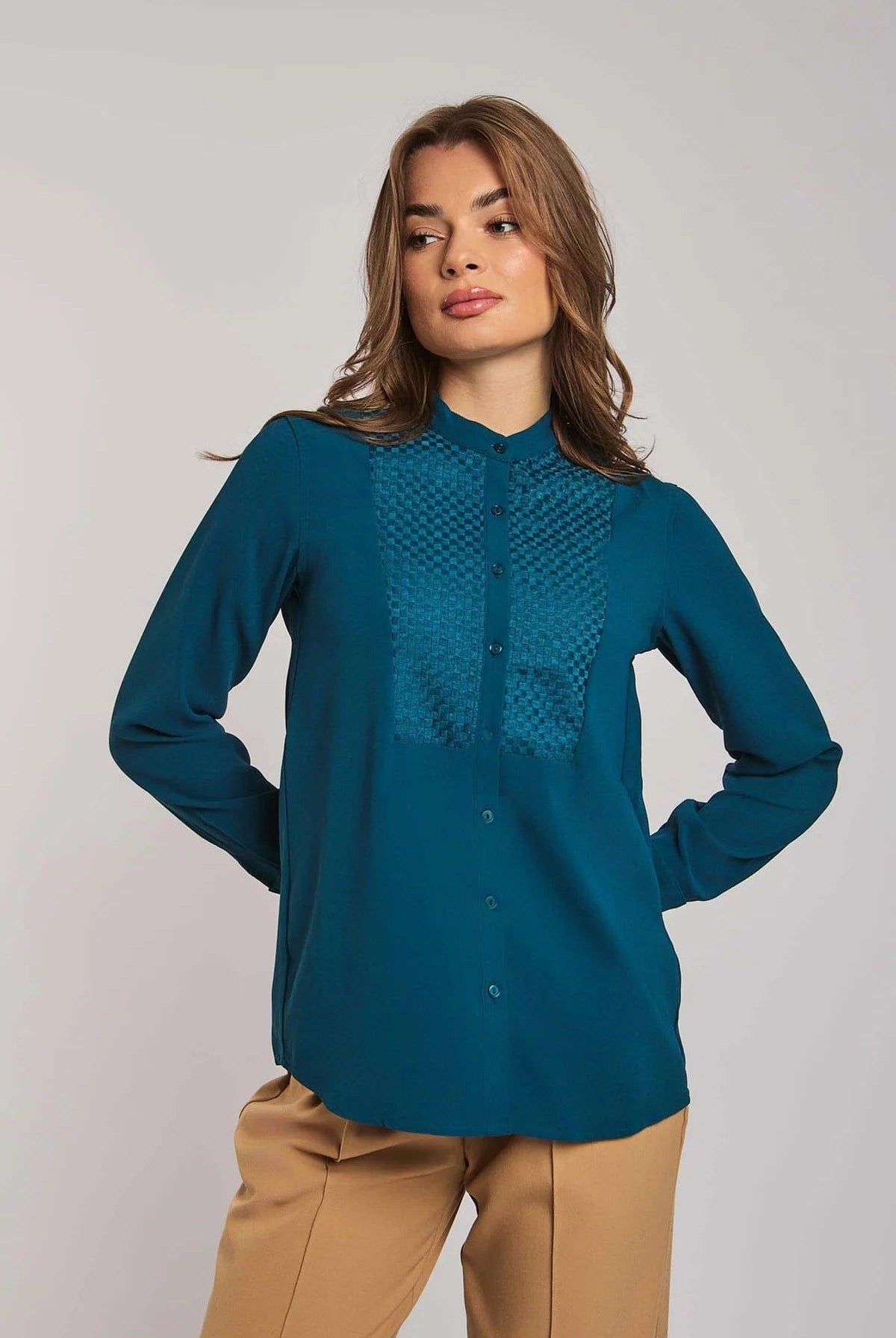 داليدرس بلوزة نسائية كلاسيك بأزرار أمامية كم طويل