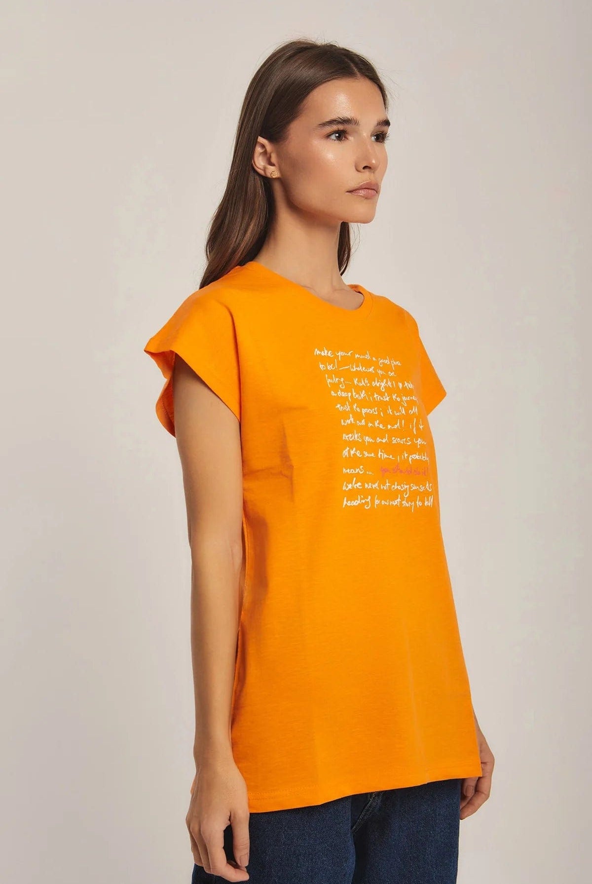داليدرس تي شيرت نسائي مطبوع بأكمام قصيرة برتقالي