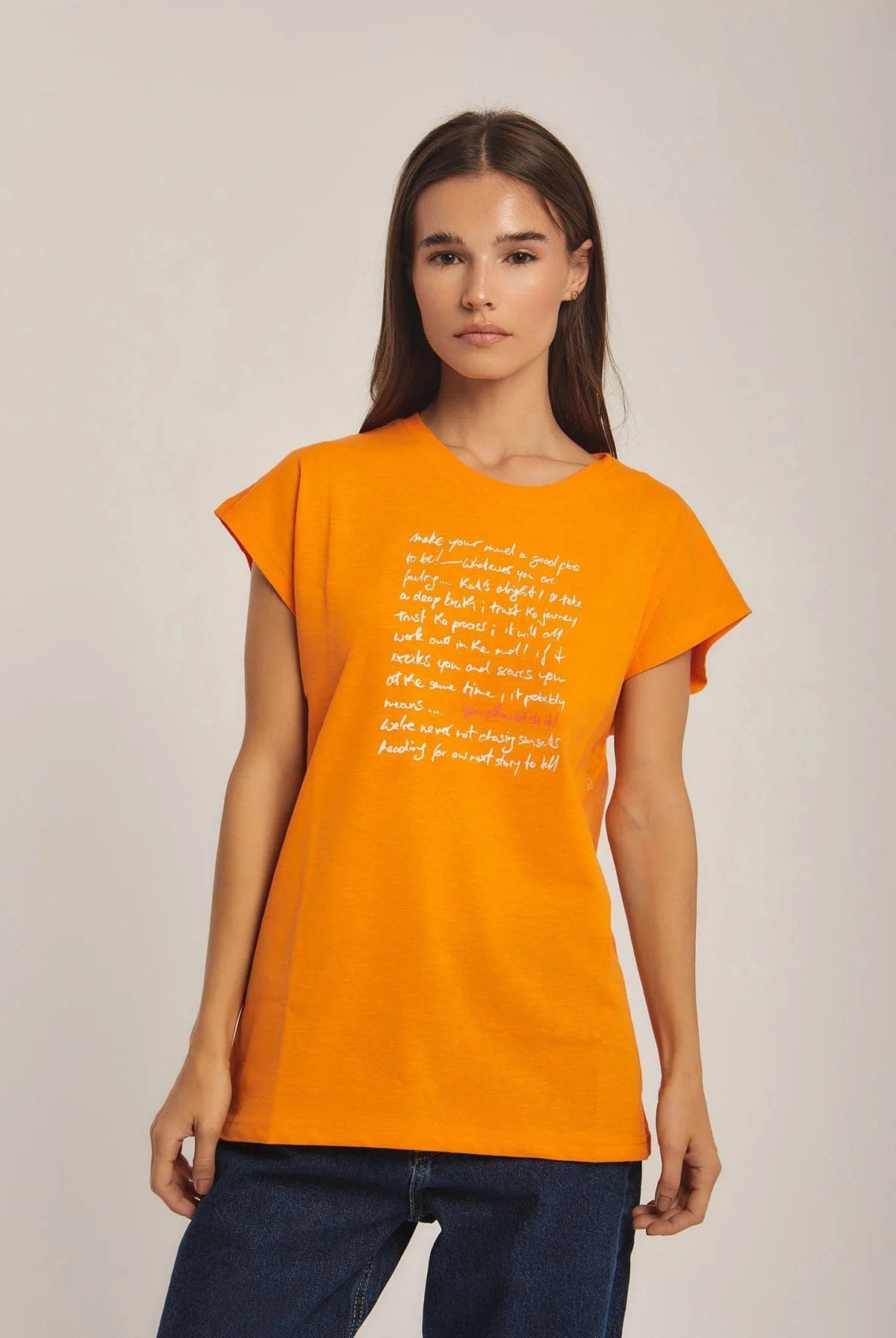 داليدرس تي شيرت نسائي مطبوع بأكمام قصيرة برتقالي