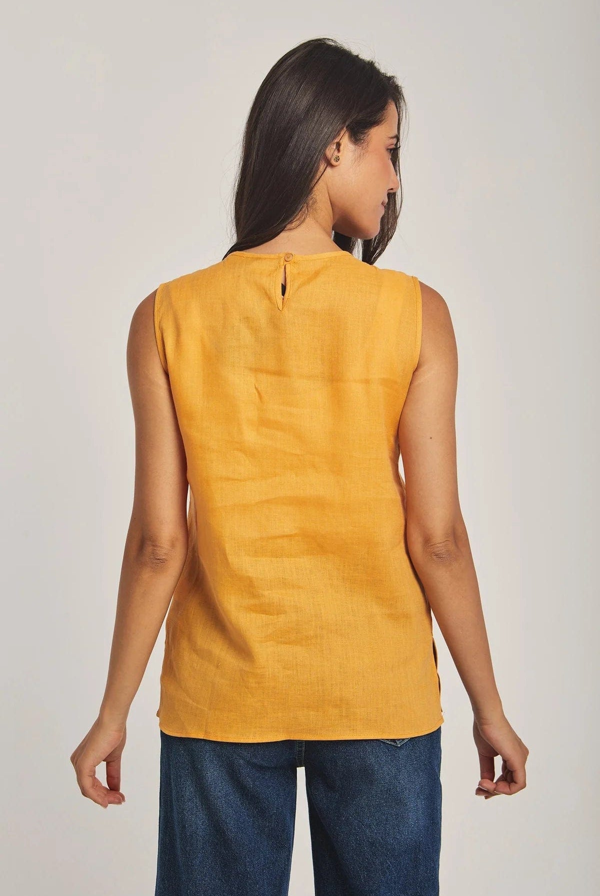 داليدرس تانك توب نسائي بتطريز على الصدر