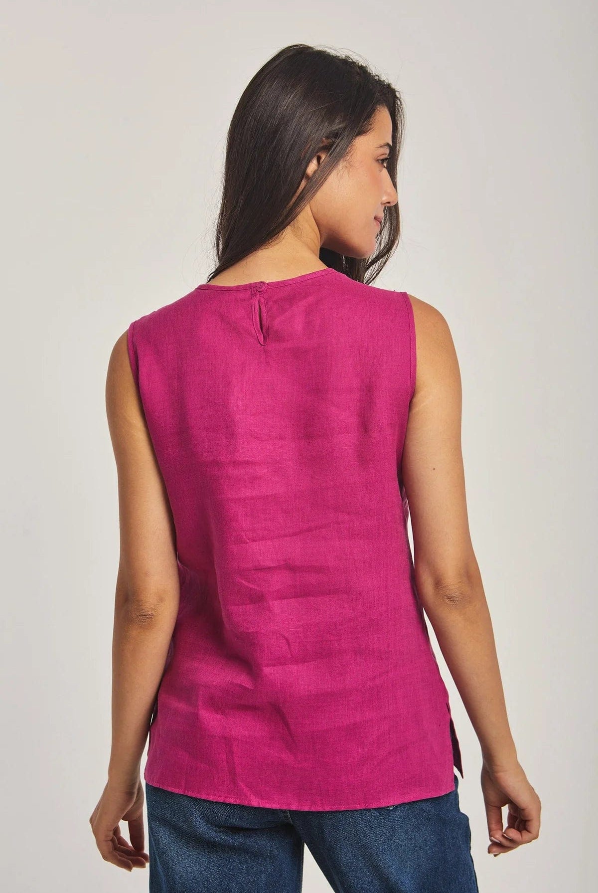 داليدرس تانك توب نسائي بتطريز على الصدر