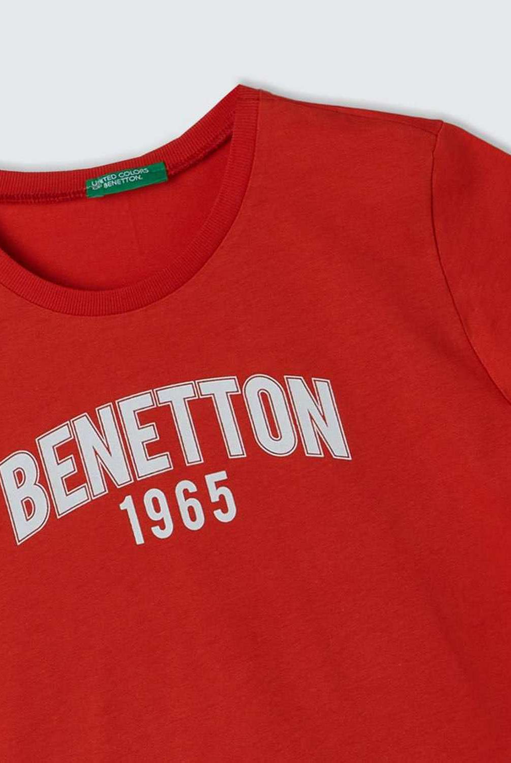 يونايتد كولورز اوف بينيتون تيشيرت قطن بنسبة 100% مع شعار كم قصير بناتي