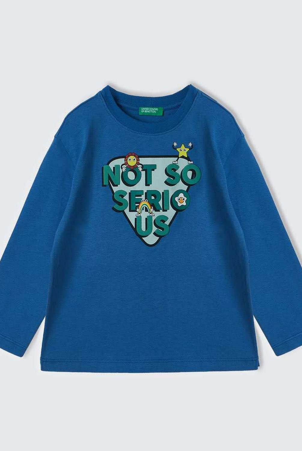 يونايتد كولورز اوف بينيتون تيشيرت اطفالي بأكمام طويلة من القطن العضوي مع رسوم عالصدر