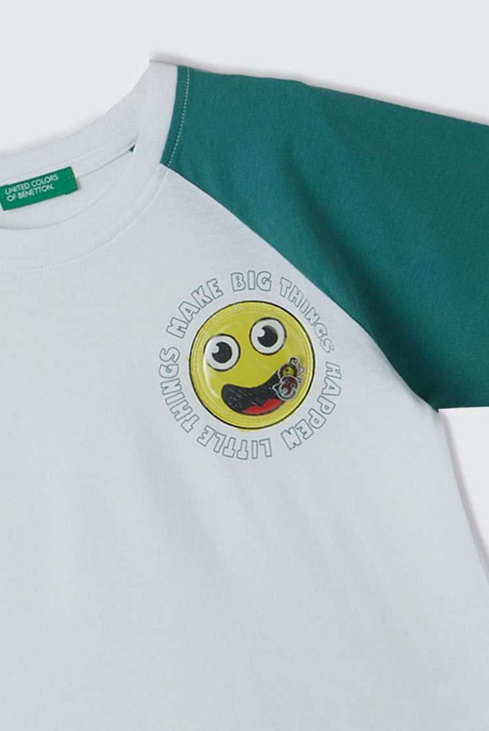 يونايتد كولورز اوف بينيتون تي شيرت بأكمام وياقة دائرية مزين بطبعة نظارة