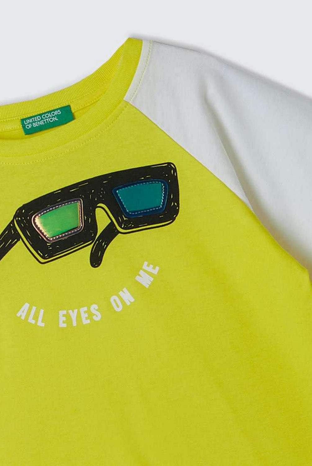 يونايتد كولورز اوف بينيتون تي شيرت بأكمام وياقة دائرية مزين بطبعة نظارة