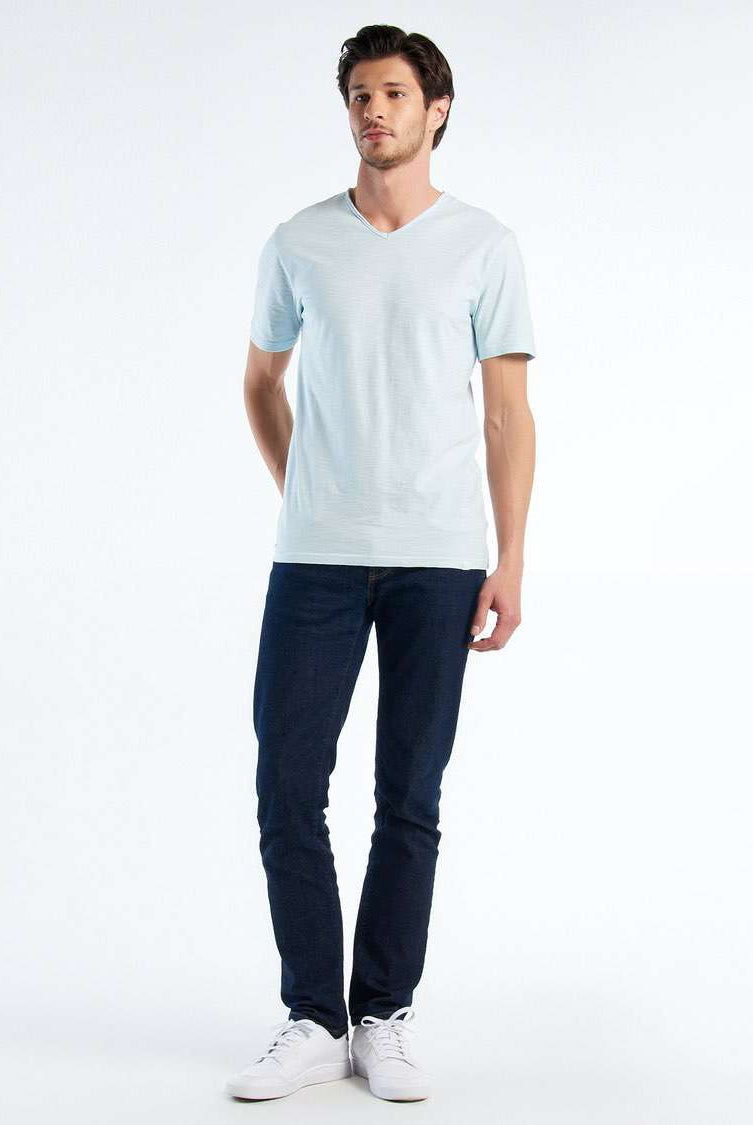 يونايتد كولورز اوف بينيتون تي شيرت رجالي بفتحة صدر على شكل حرف V قطن