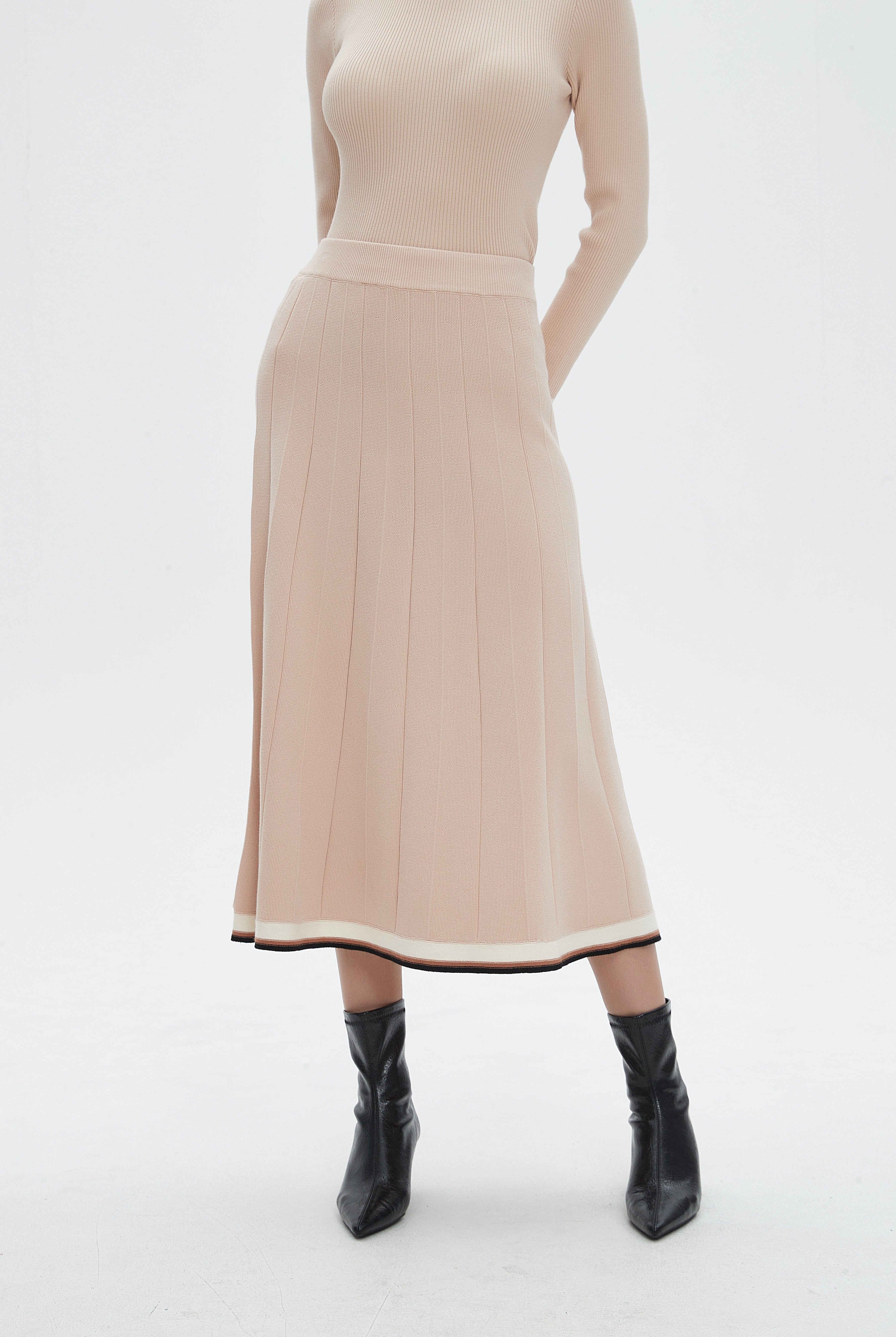 نتشي تنورة ميدي شتوية واسعة