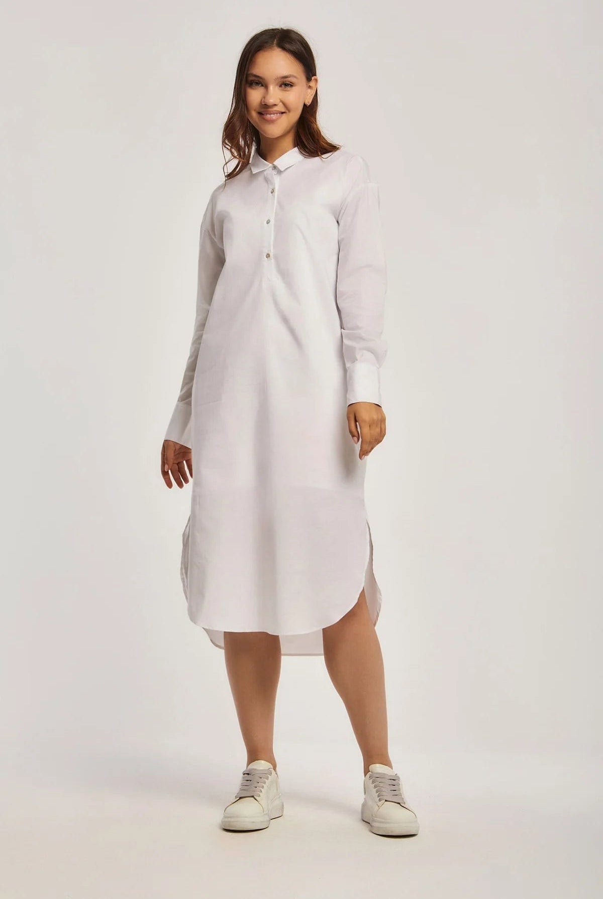 داليدرس فستان نسائي سادة مفتوح من الجنبين أبيض