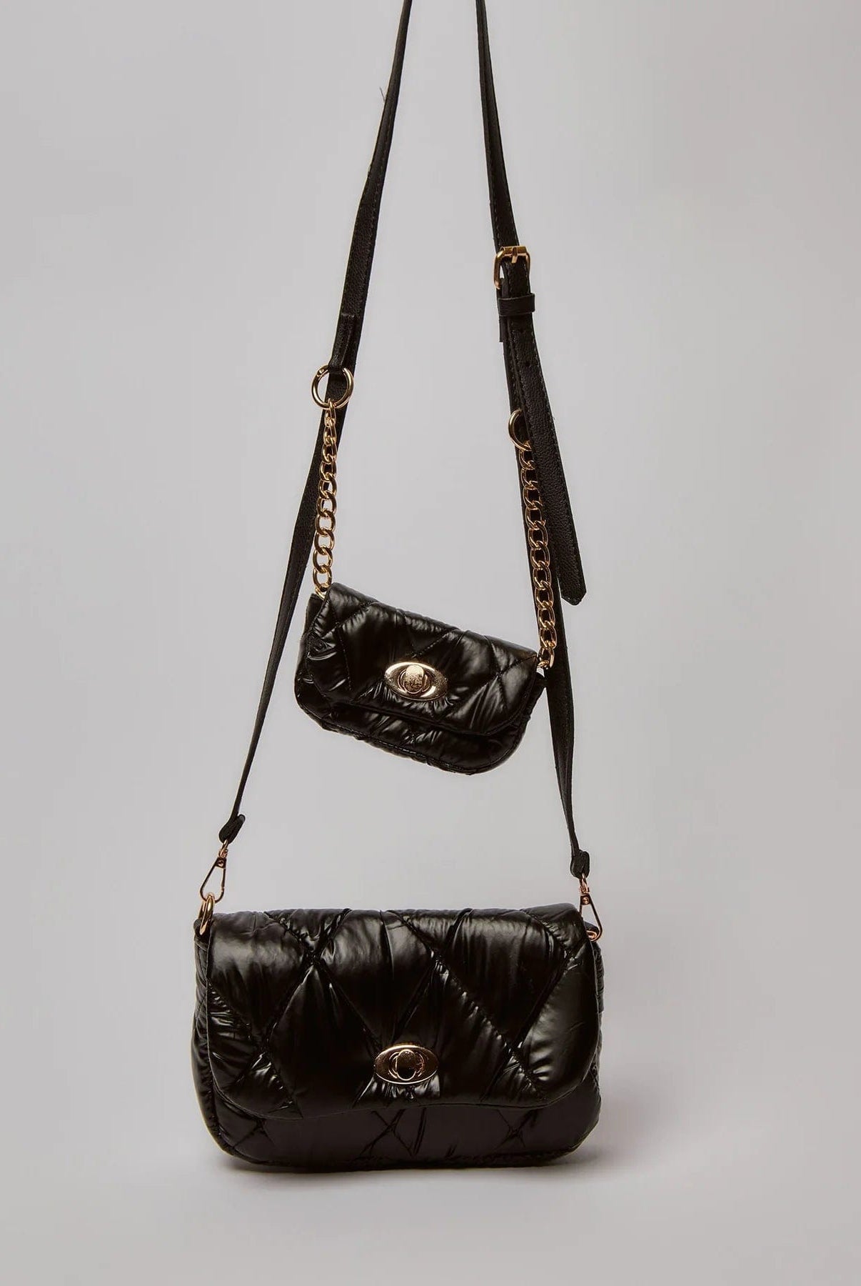 داليدرس حقيبة كتف سادة مضلعة