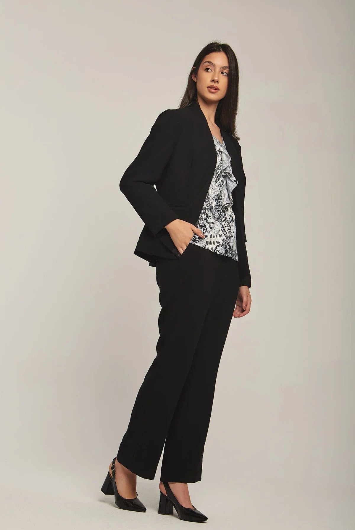 داليدرس بليزر نسائي مفتوح نسائي أسود