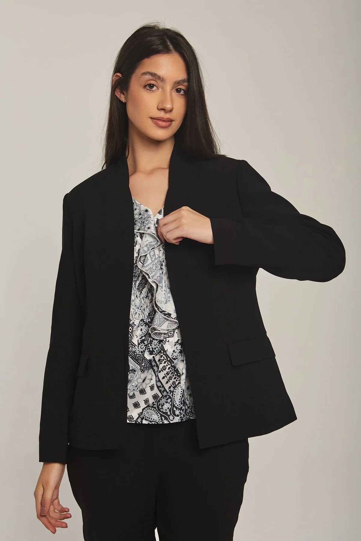 داليدرس بليزر نسائي مفتوح نسائي أسود