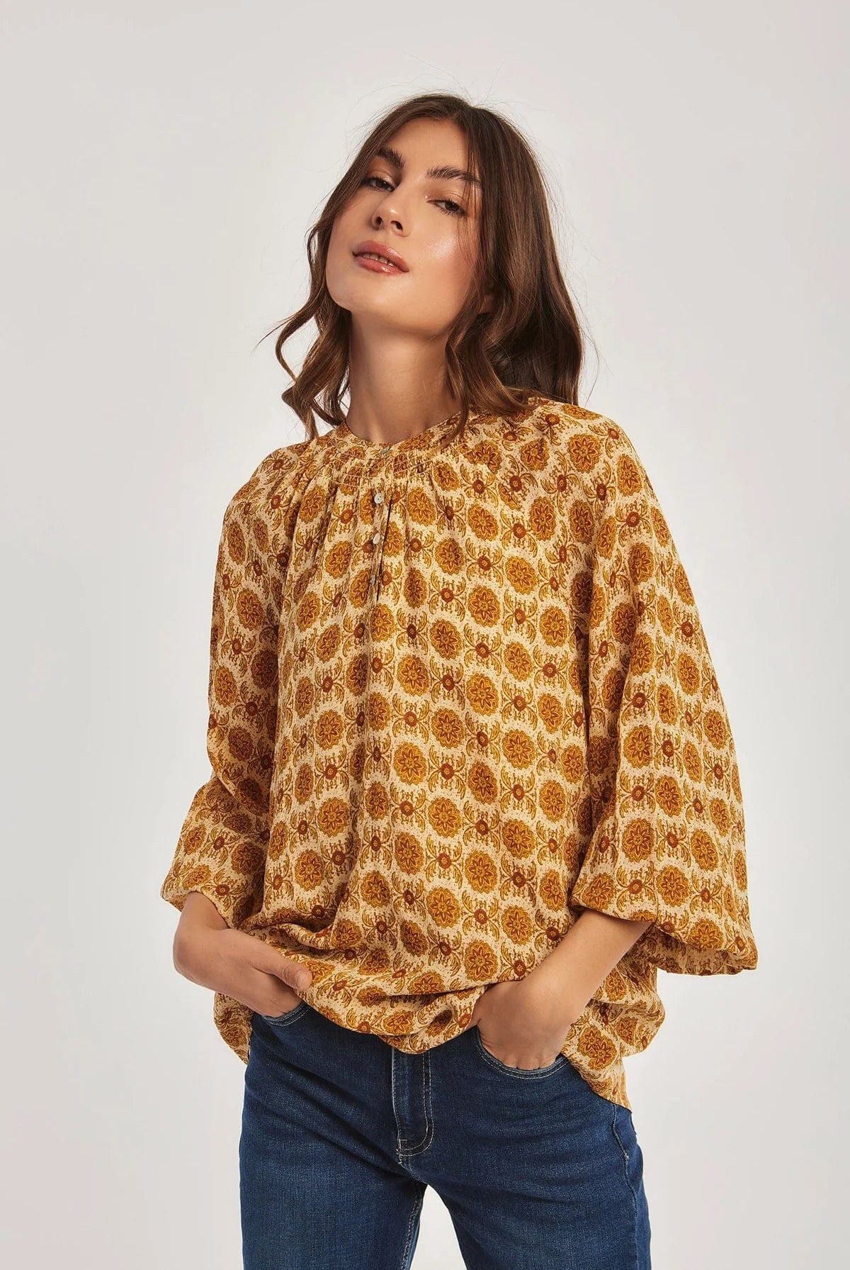 داليدرس بلوزة منقوشة طويلة كم طويل متعدد الألوان