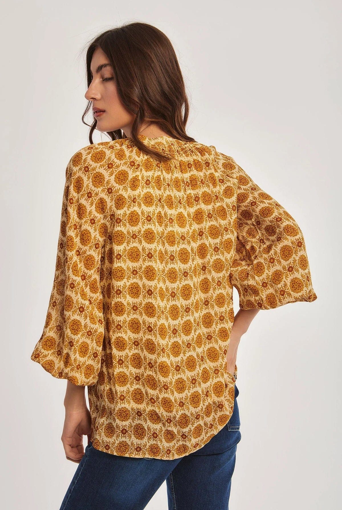 داليدرس بلوزة منقوشة طويلة كم طويل متعدد الألوان