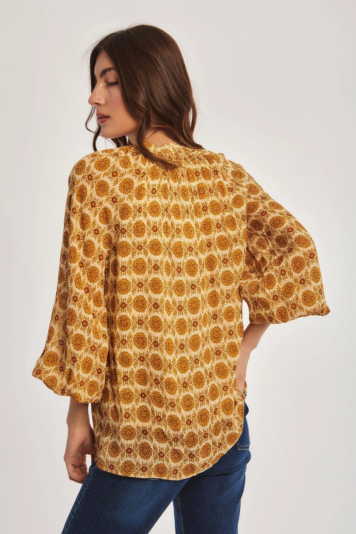 داليدرس بلوزة منقوشة طويلة كم طويل متعدد الألوان