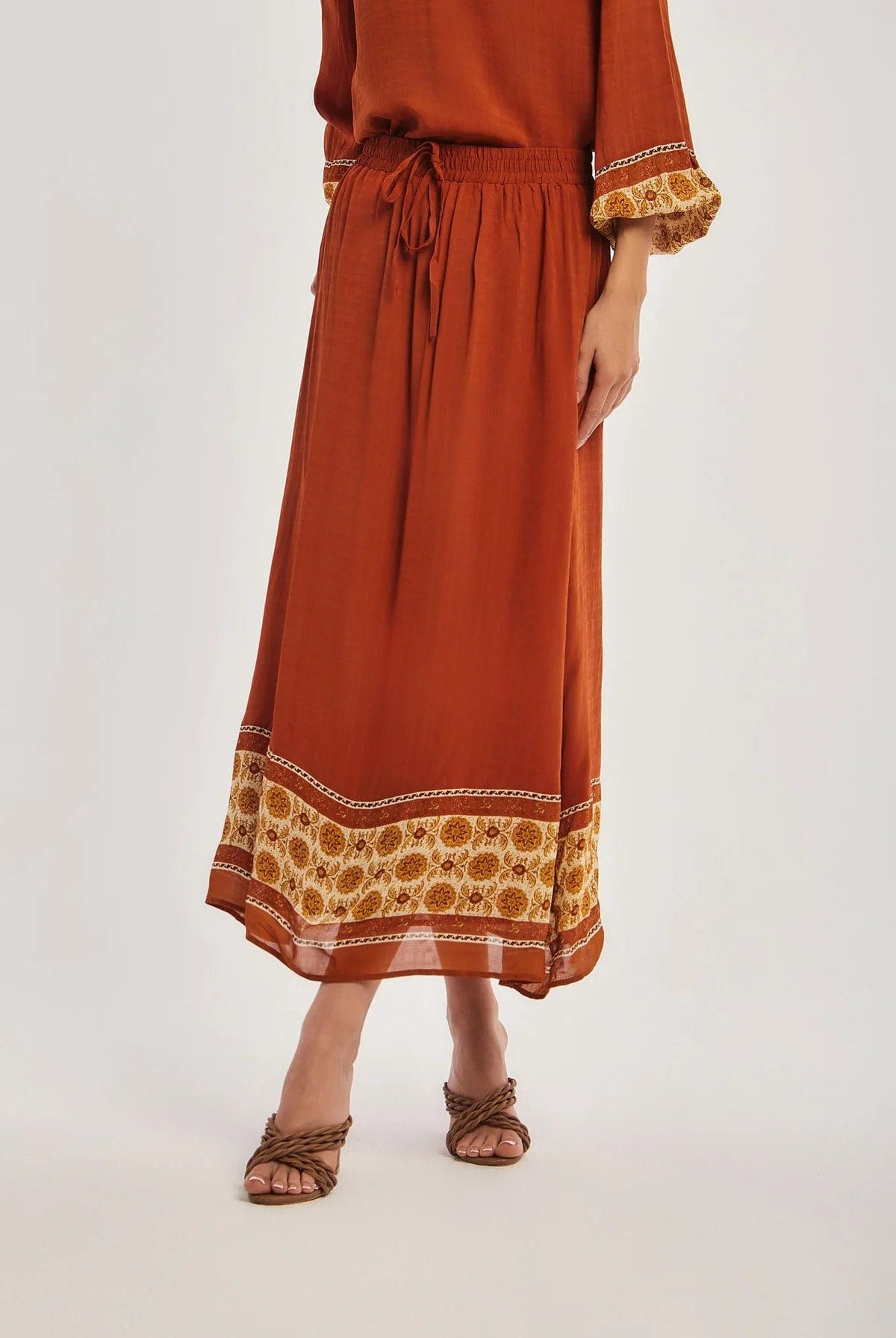 داليدرس تنورة نسائية منقوشة من الاسفل متعدد الألوان