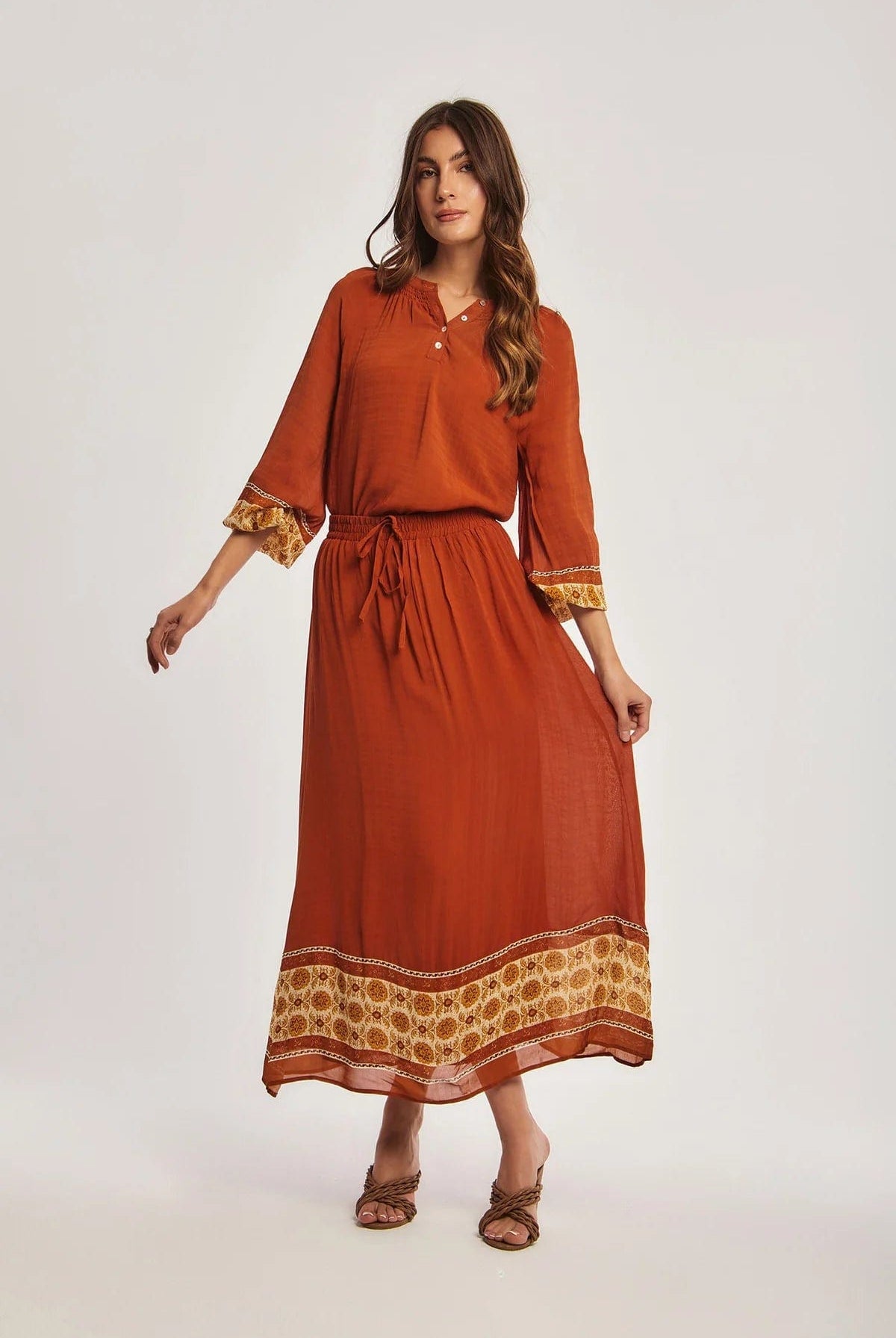 داليدرس تنورة نسائية منقوشة من الاسفل متعدد الألوان