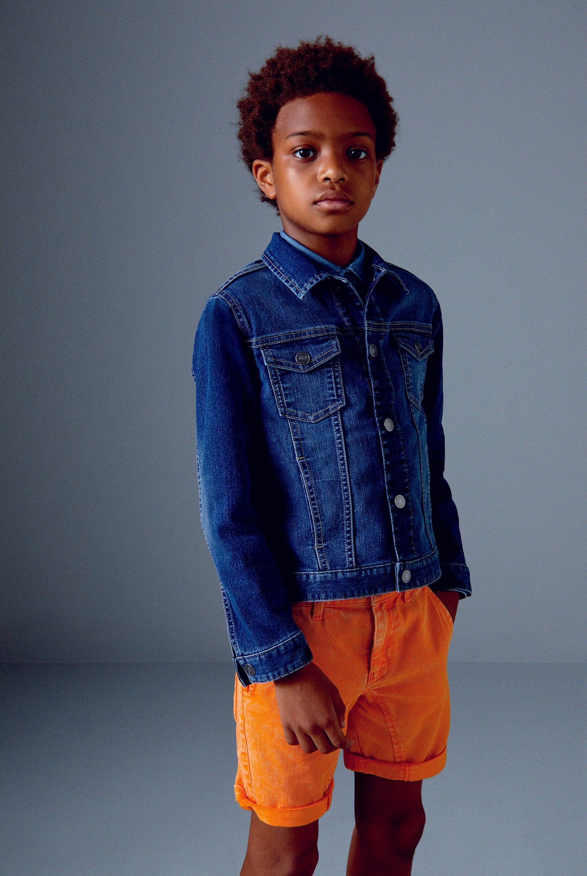 يونايتد كولورز اوف بينيتون جاكيت جينز اطفالي صديق للبيئة كم طويل