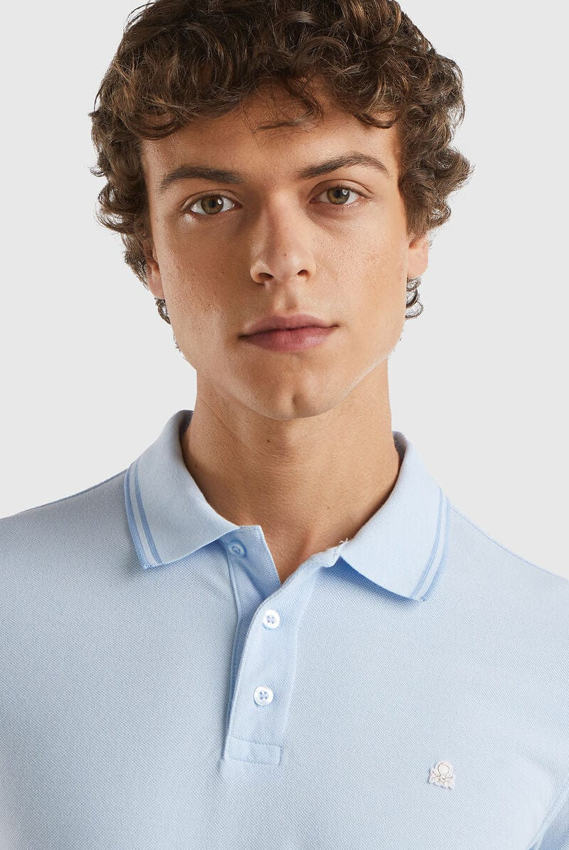 يونايتد كولورز اوف بينيتون تي شيرت بولو مخطط مع شعار مطرّز من قطن 100%